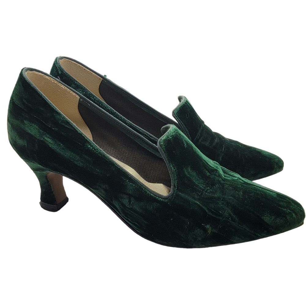 C. Webb Co. Velvet Green Heels Women's Size 7M  2" Kitten Heel Slip On Vintage